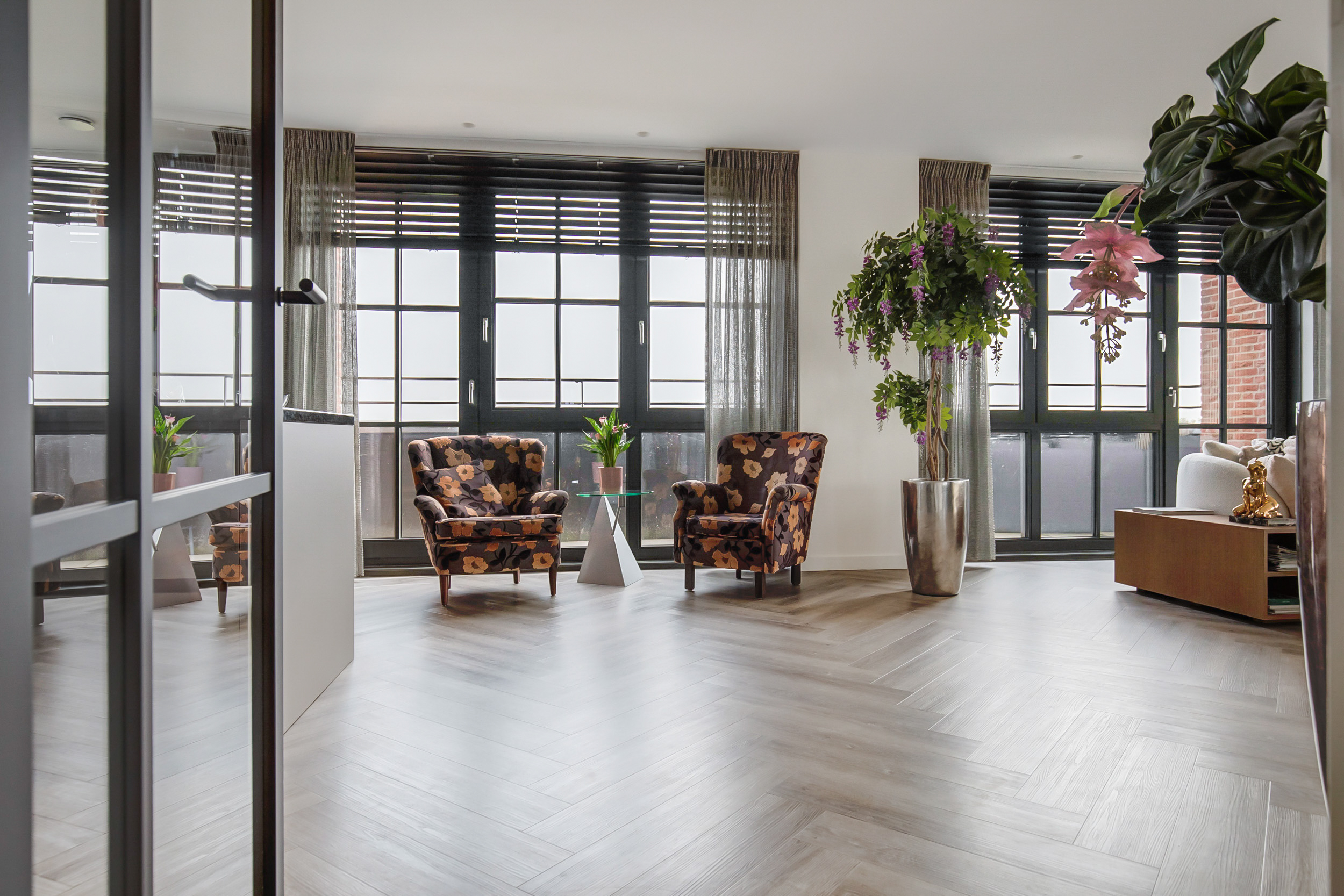 Thomas Morelaan 305 , 2135 WC Hoofddorp 1