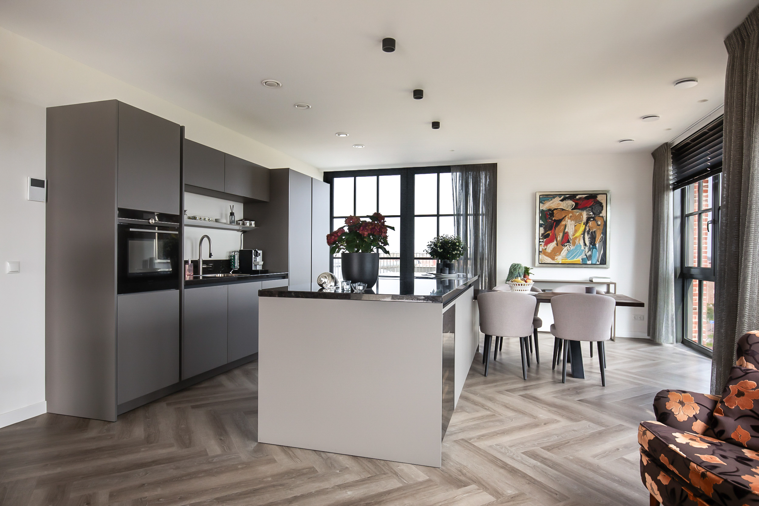 Thomas Morelaan 305 , 2135 WC Hoofddorp 3