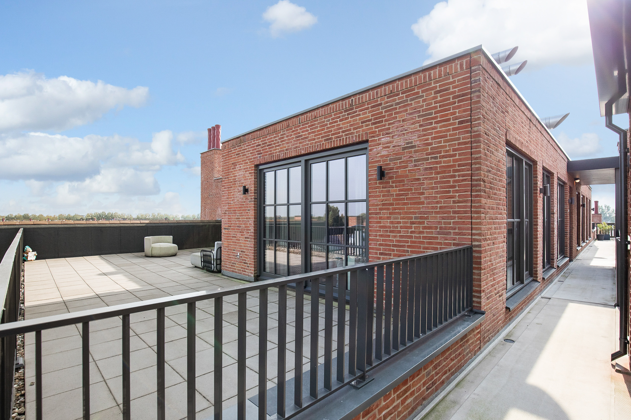 Thomas Morelaan 305 , 2135 WC Hoofddorp 54