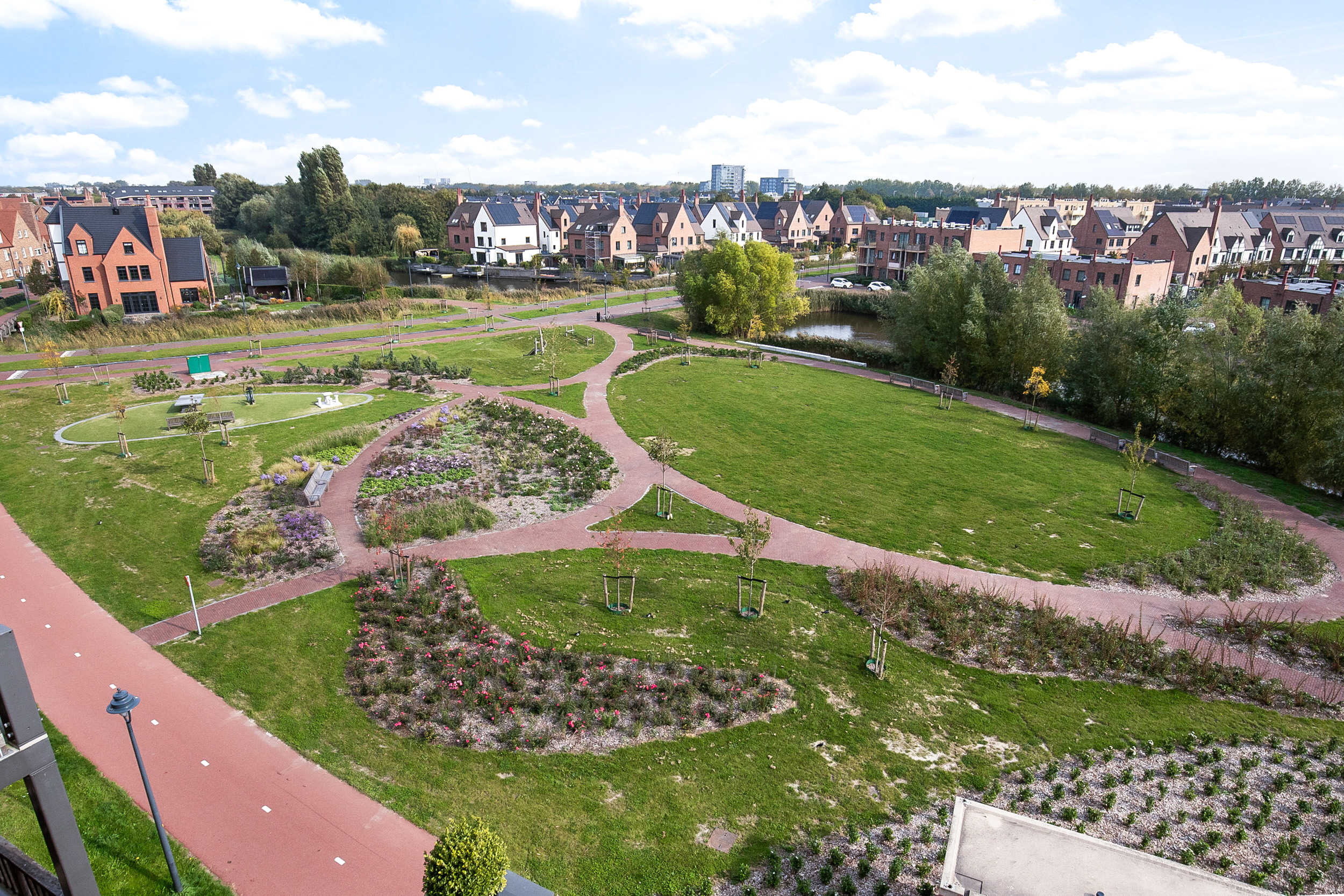 Thomas Morelaan 305 , 2135 WC Hoofddorp 5